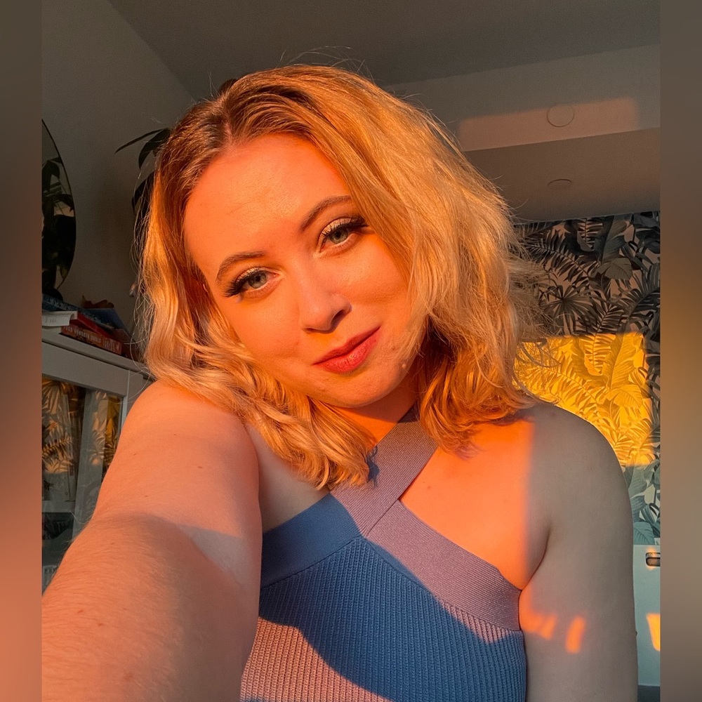 Meet your Posher, Emma